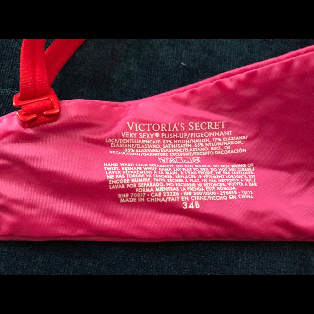 Victoria secret plunge bra and very sexy push up - Picture 4 of 8
